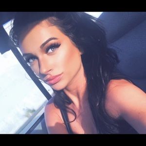 Meet your Posher, Kacey